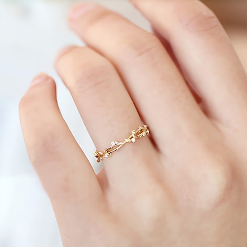 Elegant French Corolla Zirconia Ring |Goden Plated