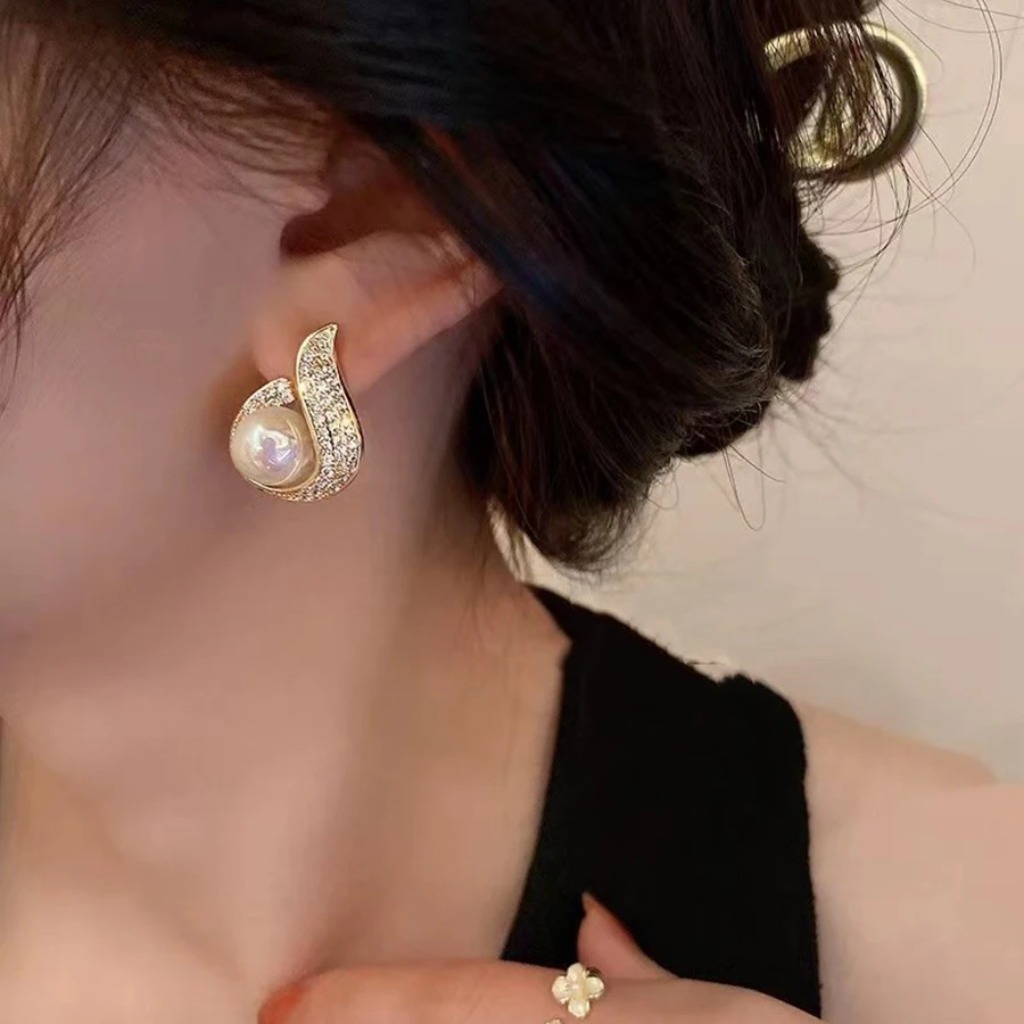 Geometric Zircon Clip on Earrings |Golden - Image 2