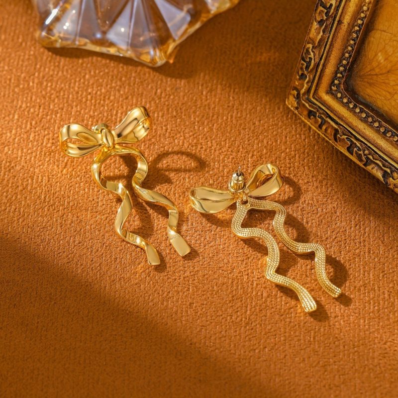 Elegant Long Drop bow Knot Earrings |Golden